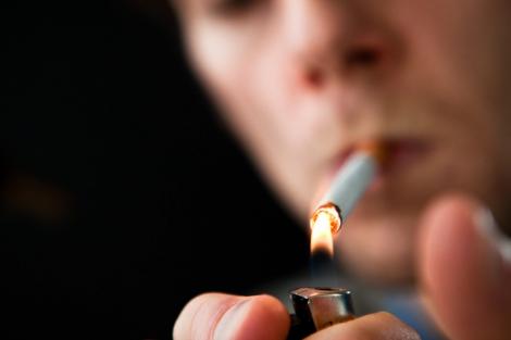 Reguli clare! Fumatul, INTERZIS COMPLET în instituţiile publice