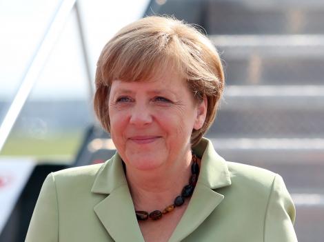 A ales-o pe Angela Merkel pentru varianta "Sună un prieten", la "Vrei să fii milionar?"