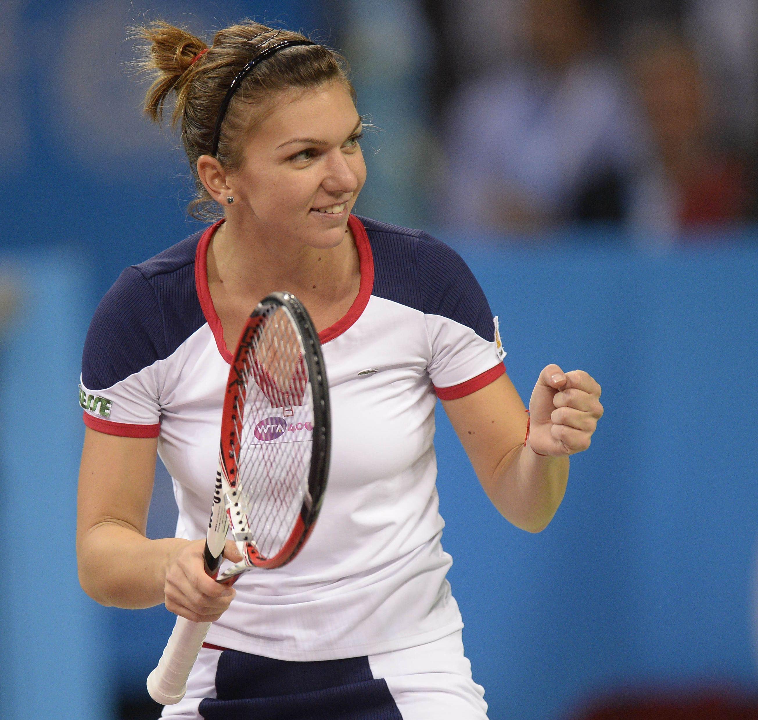 Simona Halep a făcut, &icirc;ntr-o săptăm&acirc;nă, ce n-a reuşit Putin &icirc;ntr-o viaţă! CELE MAI TARI GLUME despre calificarea rom&acirc;ncei!
