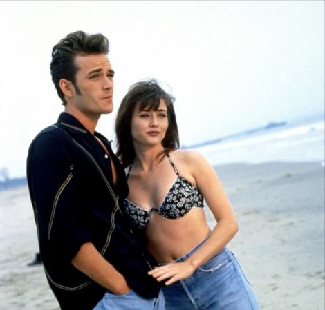 FOTO: O ştii din "Beverly Hills 90210"! Schimbarea este totală! Cum arată ACUM Brenda