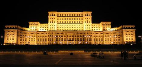 Ai auzit de fantomele din Casa Poporului? Află povestea militarului zidit în pereții emblemei Bucureștiului
