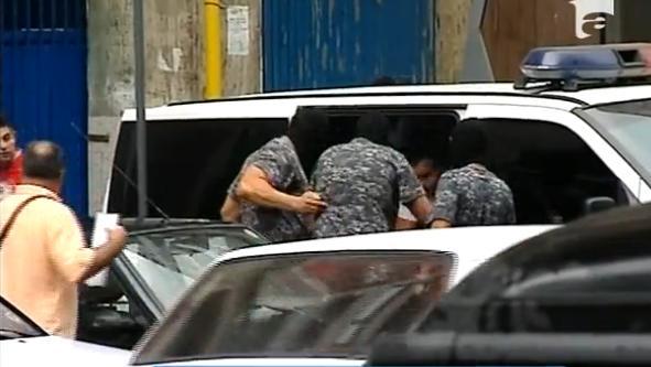 Bătaie cu pumni şi topoare, pe ritmuri de manele