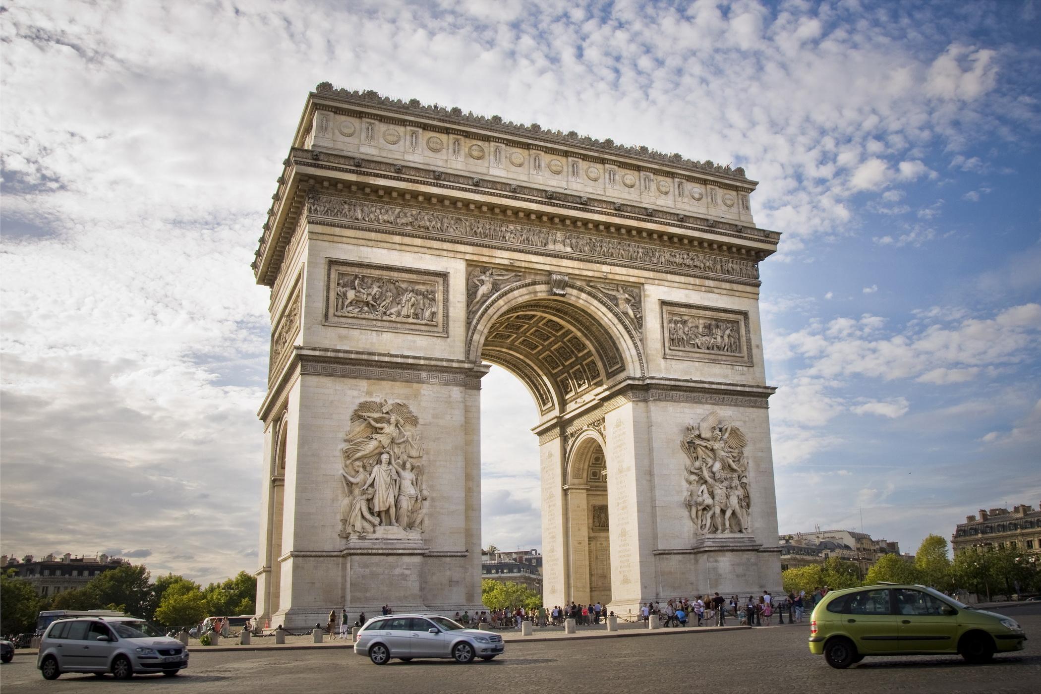 Defilare fastuoasă de Ziua Naţională a Franţei! Militarii rom&acirc;ni vor participa la marș