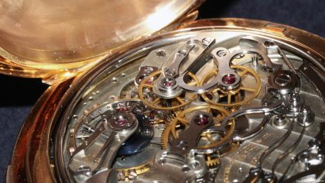 Piesă de colecţie! Aşa arată cel mai scump ceas din lume: 12 milioane de euro, pentru o bijuterie!