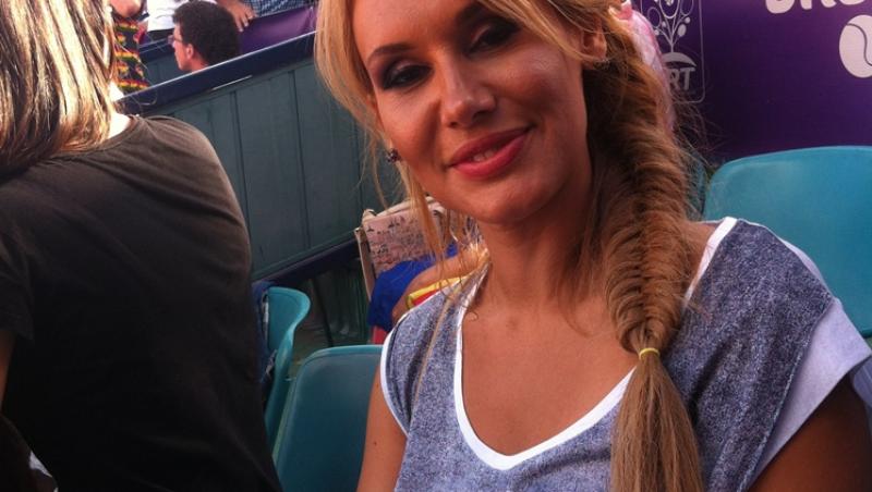 Vedeta de la Antena Stars, Irina Cordoneanu, a susţinut-o  pe Simona Halep în finala  BRD  Bucharest Open