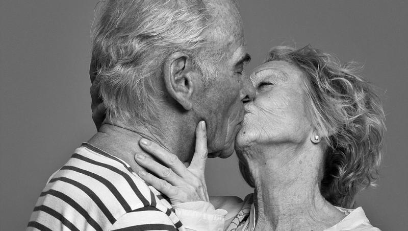 Un fotograf german a vrut să surprindă momentele intime într-un cuplu