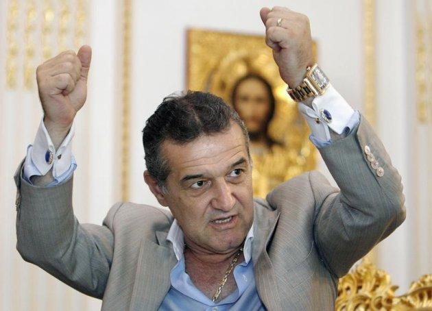 Problemele se ţin lanţ! Gigi Becali S-A BĂTUT &icirc;n penitenciar cu un STELIST
