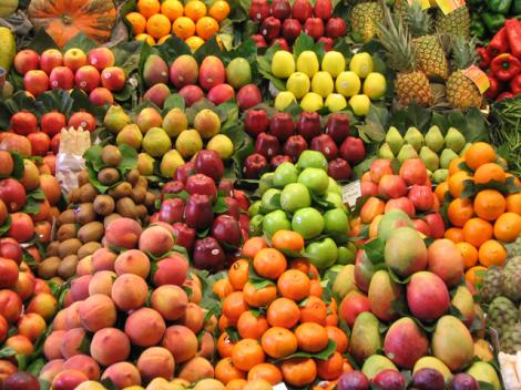 Rusia interzice importul fructelor din Republica Moldova, din cauza unei "insecte periculoase"