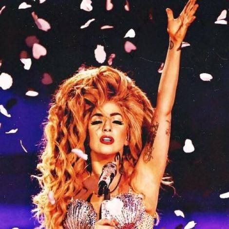 Mai rar aşa ceva: Lady Gaga e mândră pentru că este plinuţă!