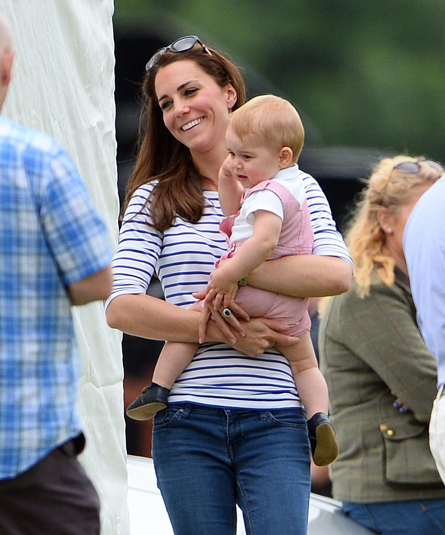 Petrecere regală pentru micul prinţ George