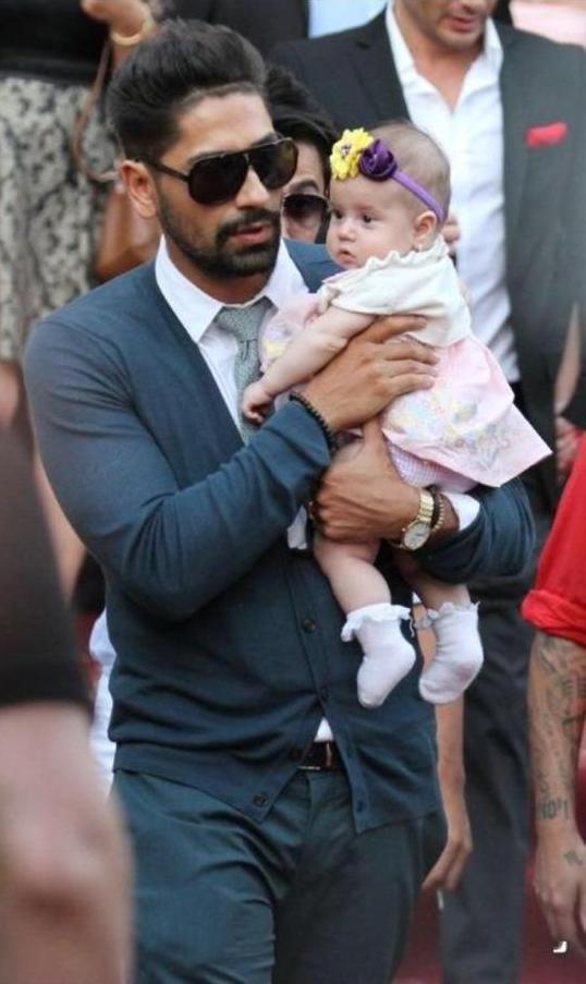 Te topeşti de la at&acirc;ta drăgălăşenie! Maya, &icirc;ngeraşul lui Connect-R, a rostit primul cuv&acirc;nt