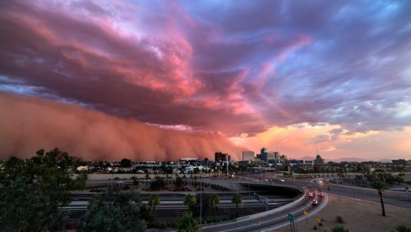 Un nor îngrozitor a pus stăpânire pe cerul din Arizona