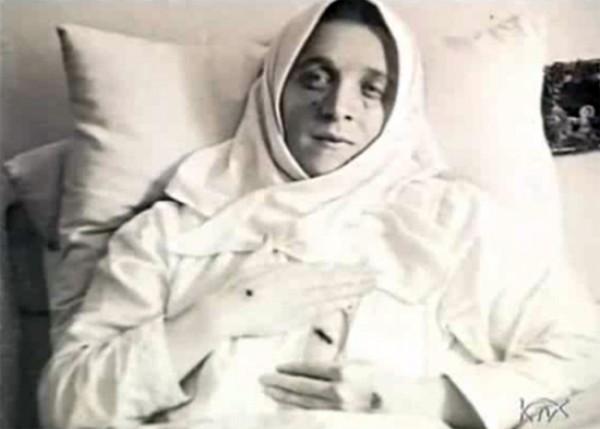 ŞOCANT! Femeia care nu a m&acirc;ncat şi nu a băut nimic timp de 25 de ani