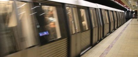 Accident GRAV la metrou! Un bărbat a fost lovit de tren la staţia Crângaşi