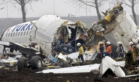 O nouă tragedie aviatică: Un avion s-a prăbușit pe o plajă din Florida!
