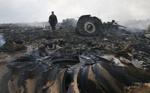 DRAMATIC! Lupte la locul prăbușirii din Ucraina