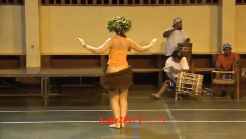 Demonstraţie de dans tahitian