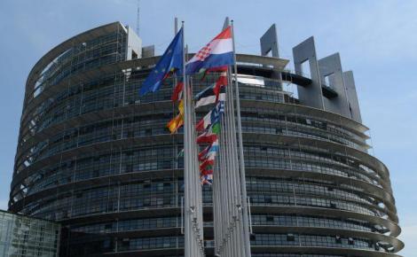 Scandal și acuzații dure în Parlamentul European