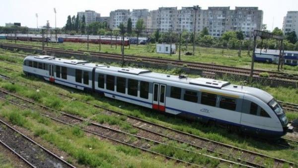 De azi, ajungem mai repede la mare! CFR a introdus curse de mare viteză pe ruta Bucureşti - Constanţa