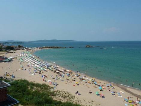 Atenţie mare!!! Scăldatul a fost interzis pe o plajă din Bulgaria