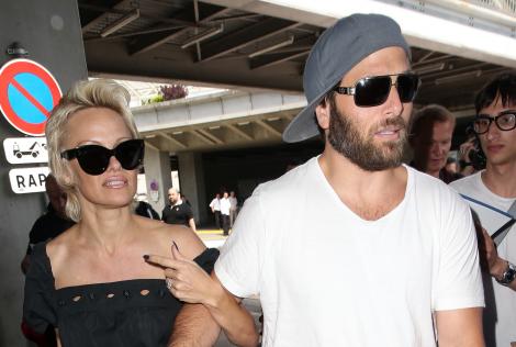 Pamela Anderson divorţează a doua oară de acelaşi bărbat