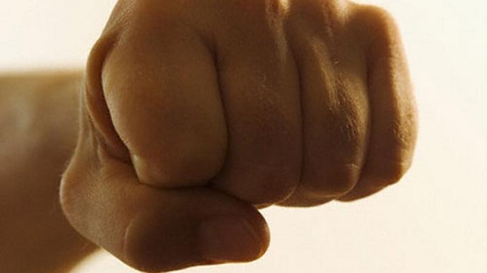 Rom&acirc;ncă stabilită &icirc;n Italia, călcată &icirc;n picioare de un fost iubit