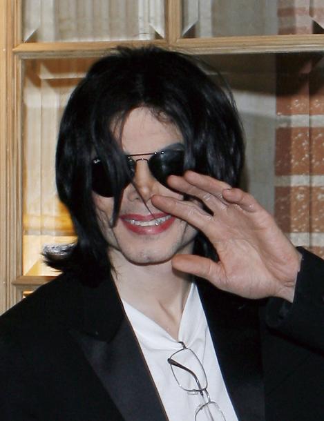 Menajerele lui Michael Jackson fac dezvăluiri uluitoare: Iată ce orori se petreceau la reședința artistului!