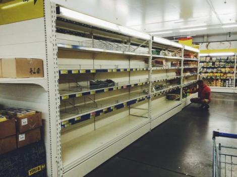 Imaginile FOAMEI! Iată cum arată RAFTURI din supermarketurile rusești