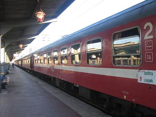 Un bărbat a murit după ce s-a aruncat &icirc;n faţa trenului, &icirc;n Gara de Nord