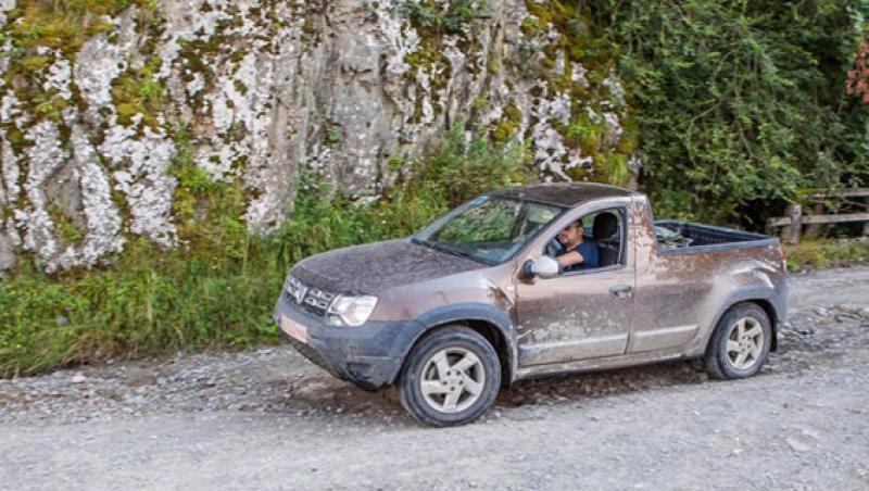 Fără camuflaj: Papucul Dacia Duster ar putea avea benă extensibilă și 4x4