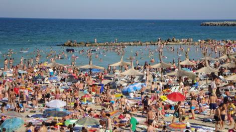 România s-a mutat la mare! Trafic infernal şi preţuri ca pe Coasta de Azur