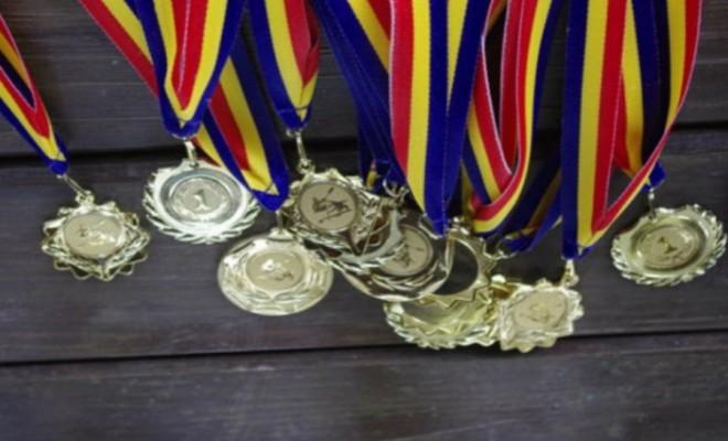 CAMPIONII! Rom&acirc;nia, medalie de AUR şi trei de ARGINT la Olimpiada Balcanică de Informatică