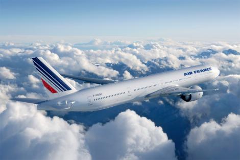 La un pas de TRAGEDIE! Un avion al Air France care venea la Bucureşti a fost ÎNTORS din drum