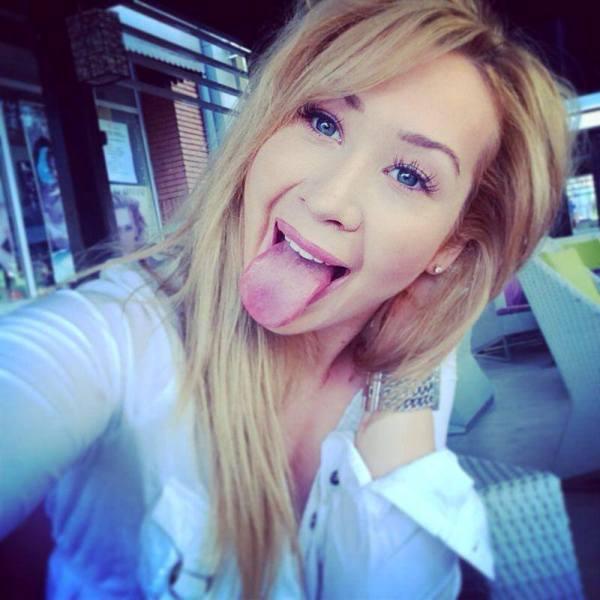 Xonia e pusă pe "scandal"! A sărit la g&acirc;tul lui cu o sabie