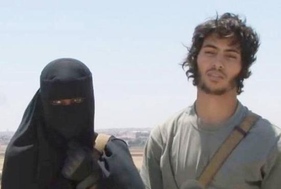 O britanică ameninţă: "Vreau să fiu prima FEMEIE CĂLĂU care va executa un britanic sau un american"