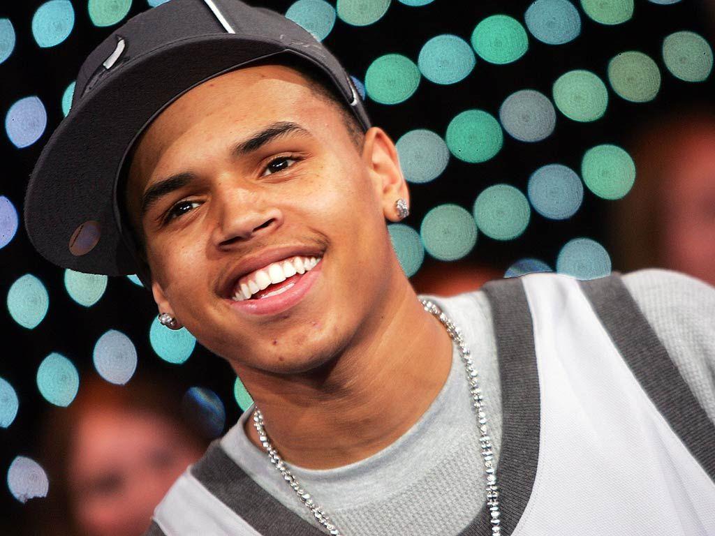 ȘOC! Chris Brown a fost ţinta unui atac armat!