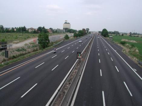 Chinezii ar putea construi autostrăzi şi căi ferate de mare viteză în România