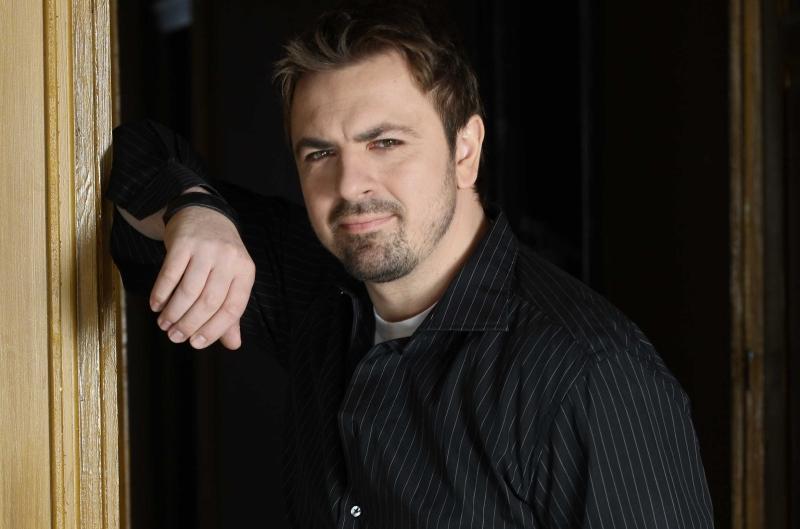 EXCLUSIV: Imaginile pe care nu le-ai văzut niciodată! Horia Brenciu a vrut să se arunce de la balcon! Iată MOTIVUL