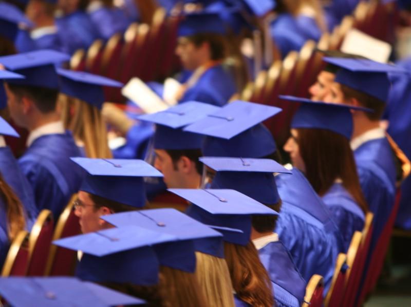 CIFRE ALARMANTE: Rom&acirc;nia, campioană la abandonul școlar