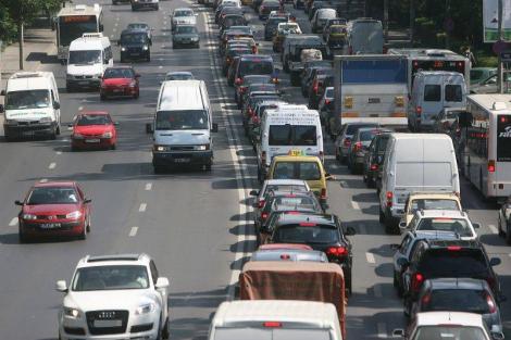 Atenţie, şoferi! Restricţii de trafic în Bucureşti, în acest weekend! Vezi ce drumuri trebuie să ocoleşti