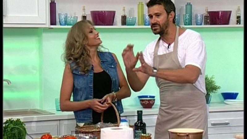Vedeta Antenei 1, Mirela Boureanu Vaida, îşi arată înclinaţiile culinare în bucătăria lui Nicolai Tand de la Antena Stars