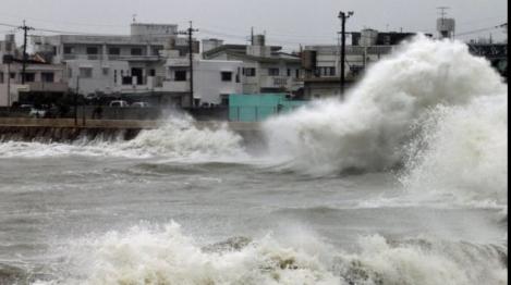 Alertă în China! Taifunul Kalmaegi se apropie AMENINŢĂTOR