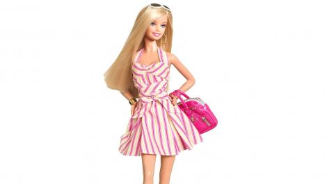 Nici Barbie nu mai e ce-a fost: O mamă, scandalizată de înjurăturile pe care le spune păpușa!