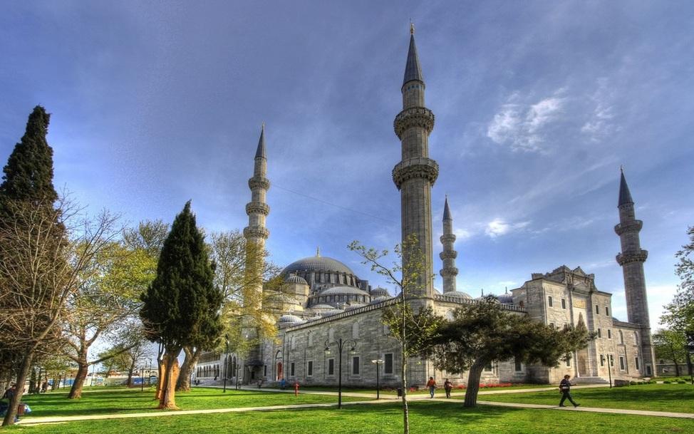 Circuit de toamna catre destinatia momentului, Istanbul