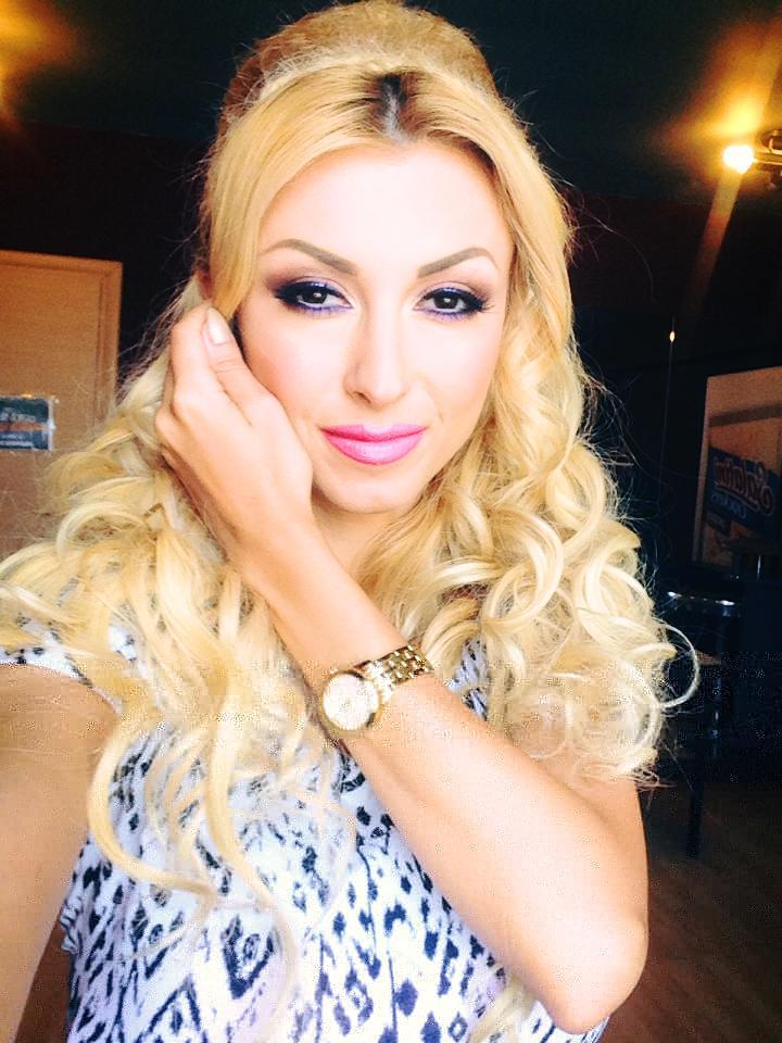 Andreea Bălan, susținută de iubitul ei, la filmările pentru &rdquo;Te cunosc de undeva!&rdquo;