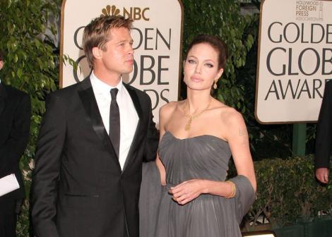 Și-au jurat iubire veșnică! Prima fotografie cu Angelina Jolie în rochie de mireasă!