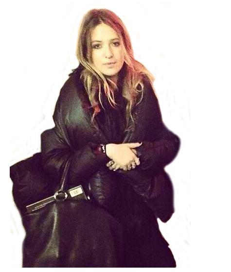 Un designer adolescent! La doar 17 ani, Isabela Walter ȋşi lansează cea de-a treia colecţie