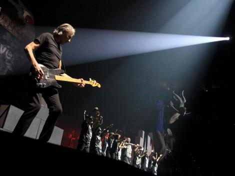 Revin după o pauză de 20 de ani! Pink Floyd lansează un nou album