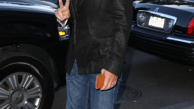 Jon Bon Jovi dă semne de bătrânețe: Are părul alb și pletele lui au devenit istorie!