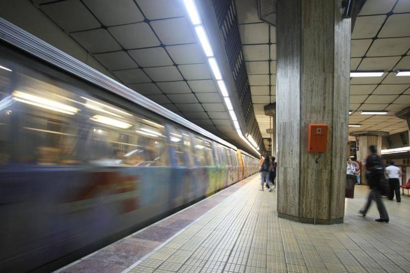 Schimbare SENZAŢIONALĂ: METROUL va circula NON STOP!